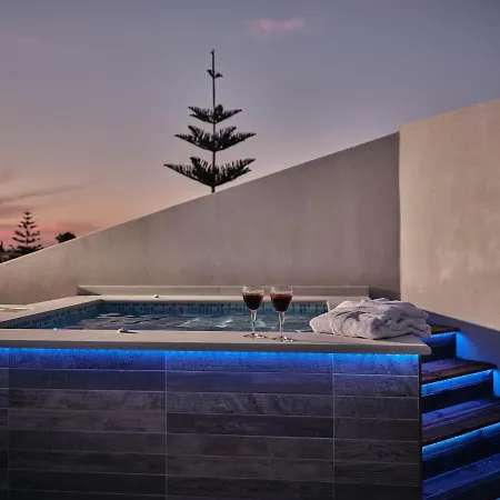 Savvas & Joanna Boutique Apartament *