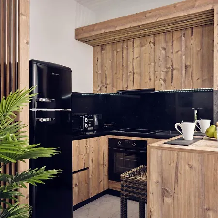 Savvas & Joanna Boutique Apartament *