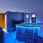 Savvas & Joanna Boutique Apartament *
